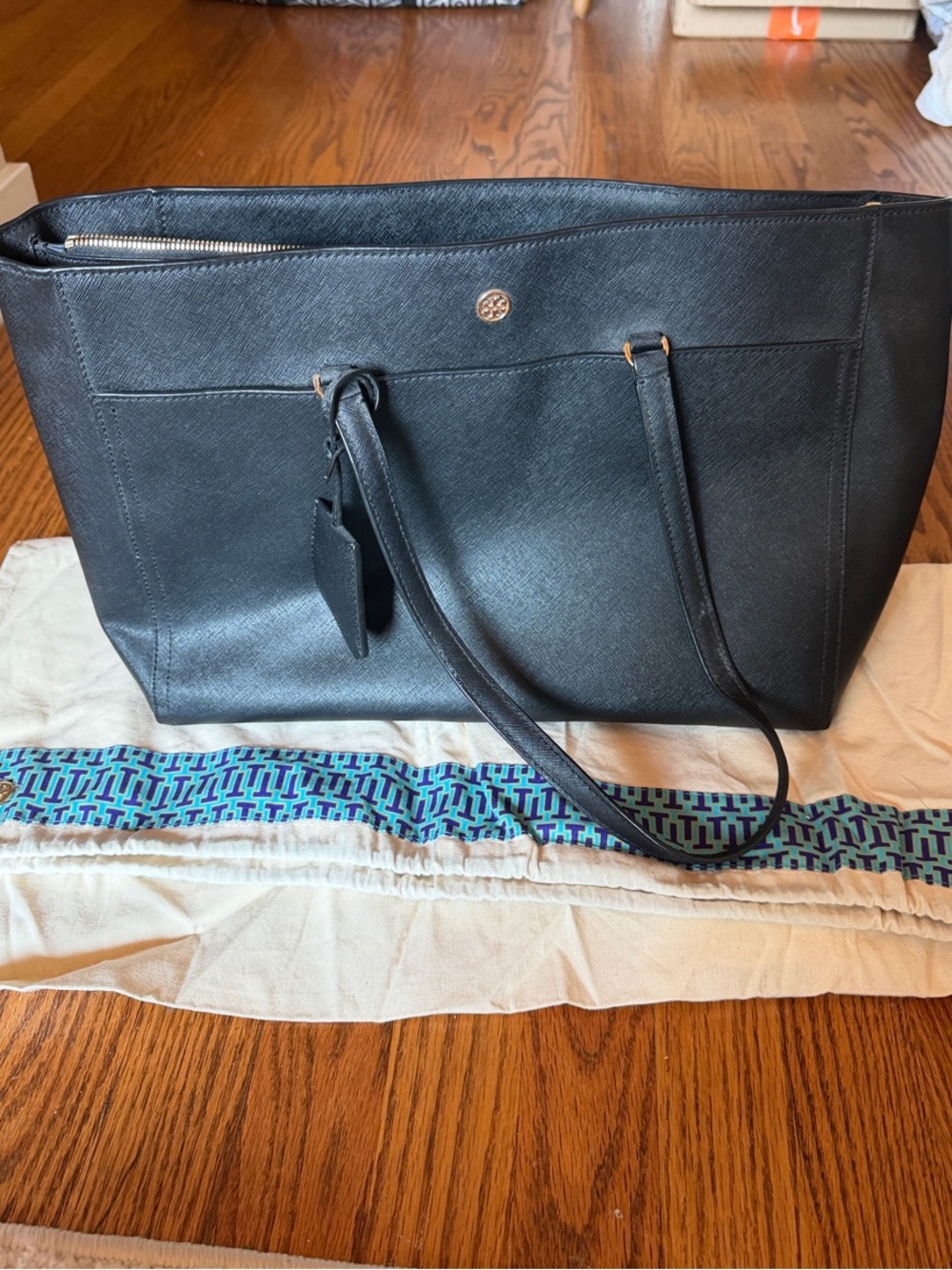 Tory Burch Robinson Tote